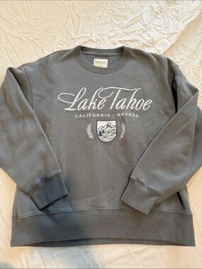 Abercrombie and fitch graphic sweater